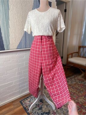 Casual Corner Annex Red Gingham Cropped Pants